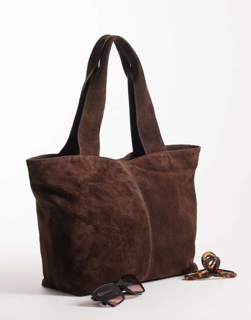 ASOS DESIGN suede seam detail tote bag in chocolate, 2 of 4