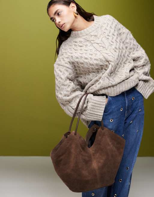 ASOS DESIGN - Suède tote met buisvormige geknoopte handvat in chocoladebruin, 2 van 4