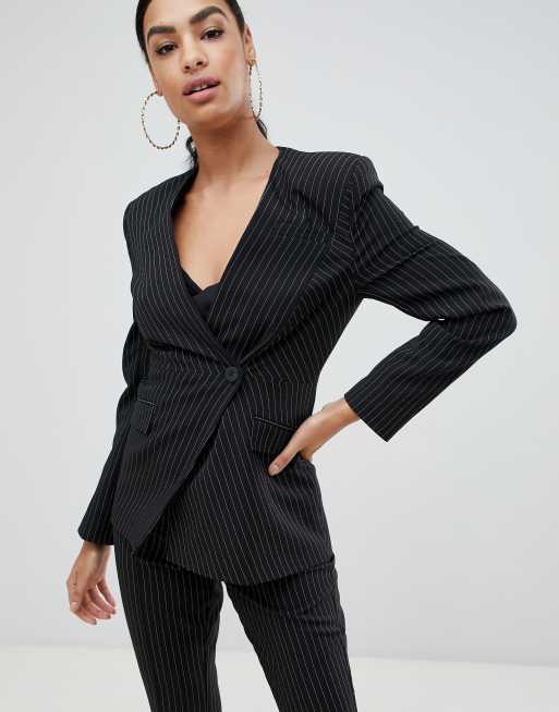 Blazer with outlet pointed shoulders