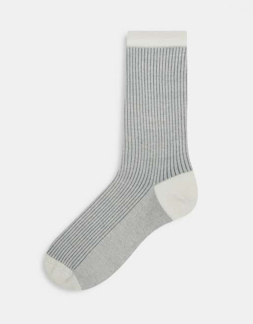 ASOS DESIGN suit socks in fine gauge in light grey | ASOS