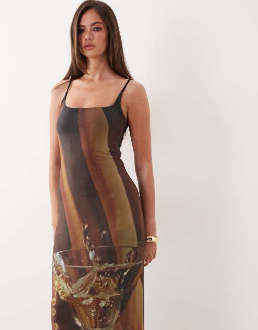 ASOS DESIGN – Sukienka koktajlowa maxi z siateczki ze wzorem, 2 z 4