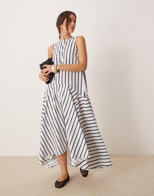 ASOS DESIGN – Sukienka maxi bez rękawów w biało-niebieskie paski z obniżoną talią