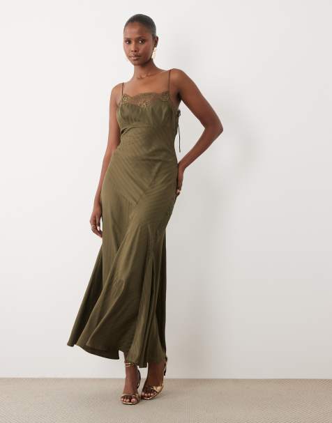 ASOS DESIGN sukienka maxi slip na ramiączkach z satyny w paski z koronkowym wykończeniem w ciemnej oliwce - view 1