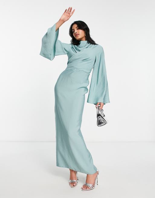 ASOS DESIGN – Sukienka maxi z wysokim dekoltem, wiązaniem w pasie i rozkloszowanymi rękawami w zgaszonym kolorze niebieskim 