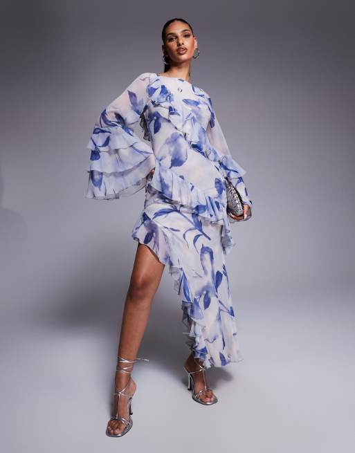 ASOS DESIGN – Sukienka maxi ze skosu w niebieskie kwiaty z falbankami i obszernymi kaskadowymi rękawami