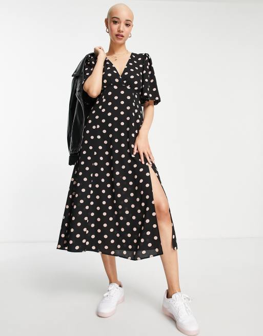 ASOS DESIGN – Sukienka midi w duże beżowe grochy z rozkloszowanymi rękawkami