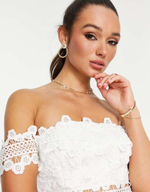 ASOS DESIGN – Sukienka midi z baskinką i koronką z gipiury, 2 z 4