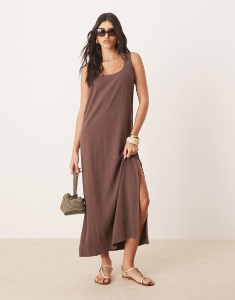 ASOS DESIGN – Sukienka midi z dekoltem w kształcie litery U z mieszanki lnu w kolorze gorzkiej czekolady - view 1
