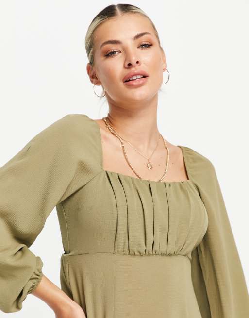 ASOS DESIGN – Sukienka midi z marszczonym dekoltem karo w kolorze khaki, 3 z 4