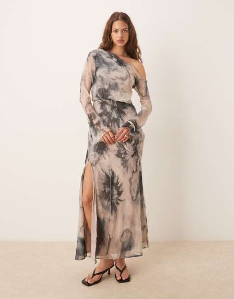 ASOS DESIGN fallen shoulder midi dress with seaming details in inky floral