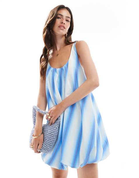 ASOS DESIGN – Sukienka mini bombka we wzór w rozmyte niebieskie paski - view 1