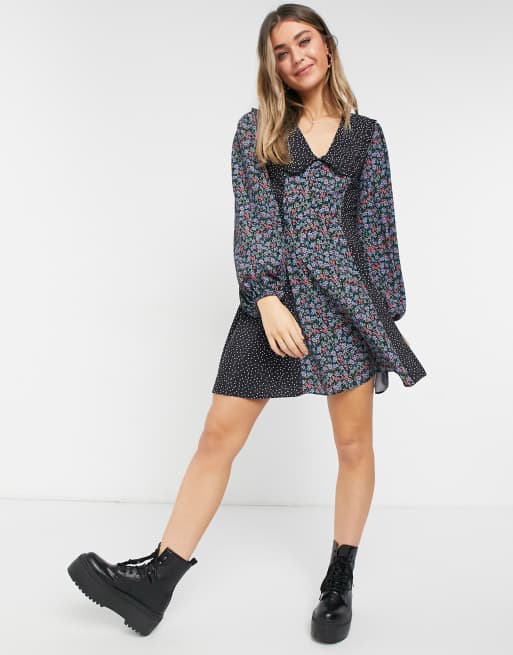 ASOS DESIGN – Sukienka mini skater z guzikami z przodu w kwiatowy wzór