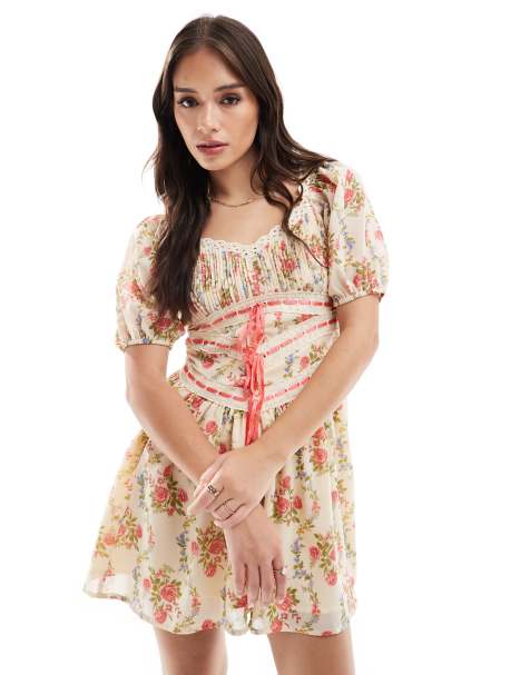 ASOS DESIGN – Sukienka mini typu milkmaid z ozdobnymi wstążkami i kwiatowym wzorem w stylu vintage - view 1