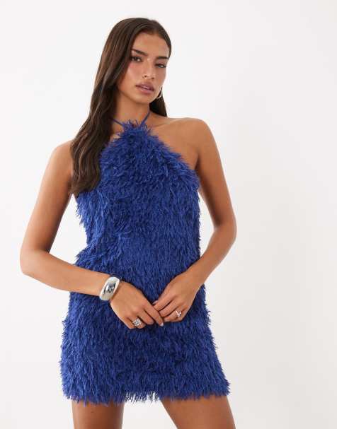 ASOS DESIGN sukienka mini z fakturowaniem, frędzlami, odkrytymi plecami i dekoltem halter w intensywnym niebieskim - view 1
