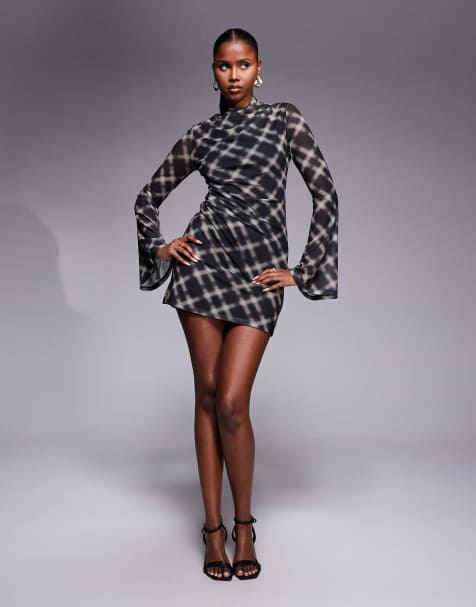 ASOS DESIGN – Sukienka mini z rozkloszowanymi rękawami i zabudowanym dekoltem, we wzór - view 1