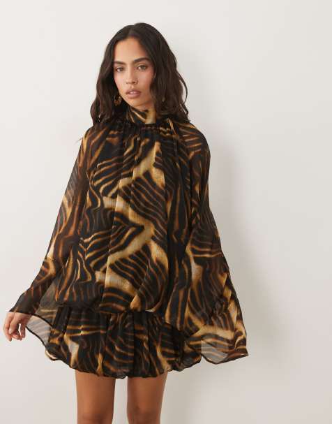 ASOS DESIGN sukienka mini z wiązaniem przy szyi i bufiastym dołem we wzór abstrakcyjny animal print - view 1