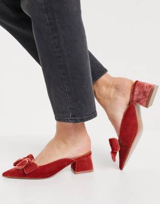 mules summer