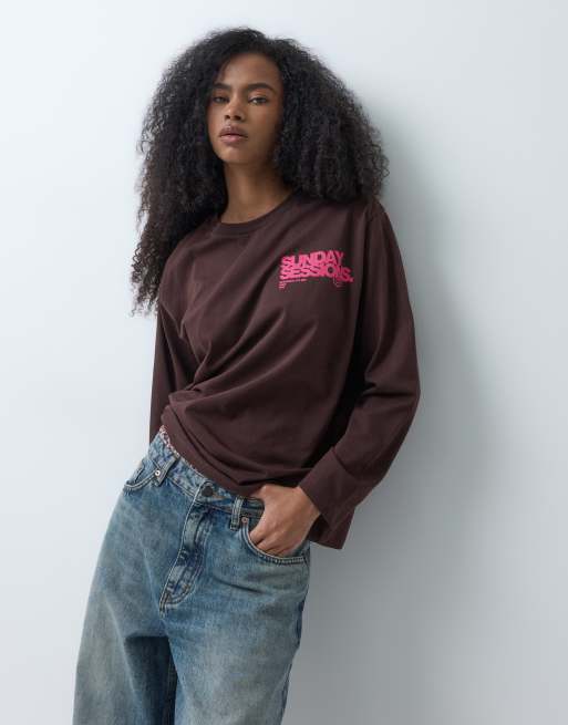 ASOS DESIGN 'Sunday Sessions' långärmad grafisk t-shirt i brun, 3 av 5