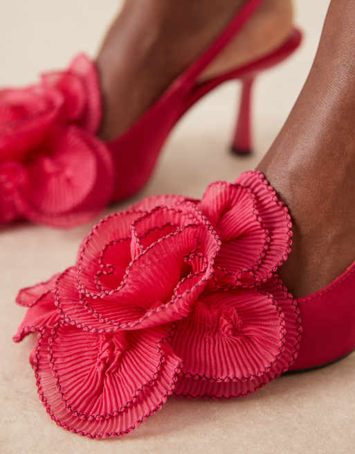 ASOS DESIGN Sunset oversized corsage slingback mid heel shoes in bright pink satin, 2 of 4