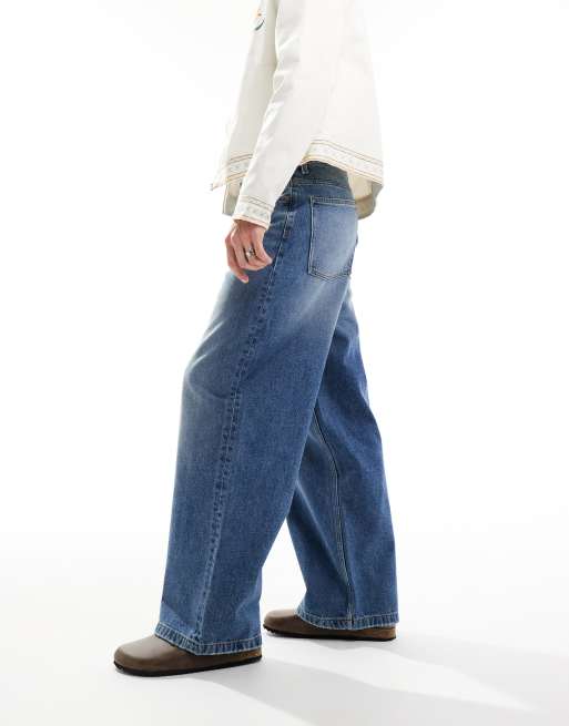 FhyzicsShops DESIGN - Super baggy jeans in mid-wash blauw