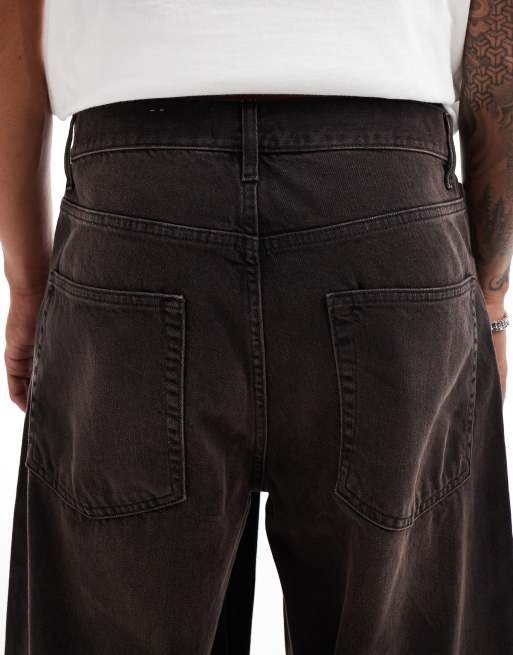 ASOS DESIGN - Jean super baggy teinté marron - Noir délavé