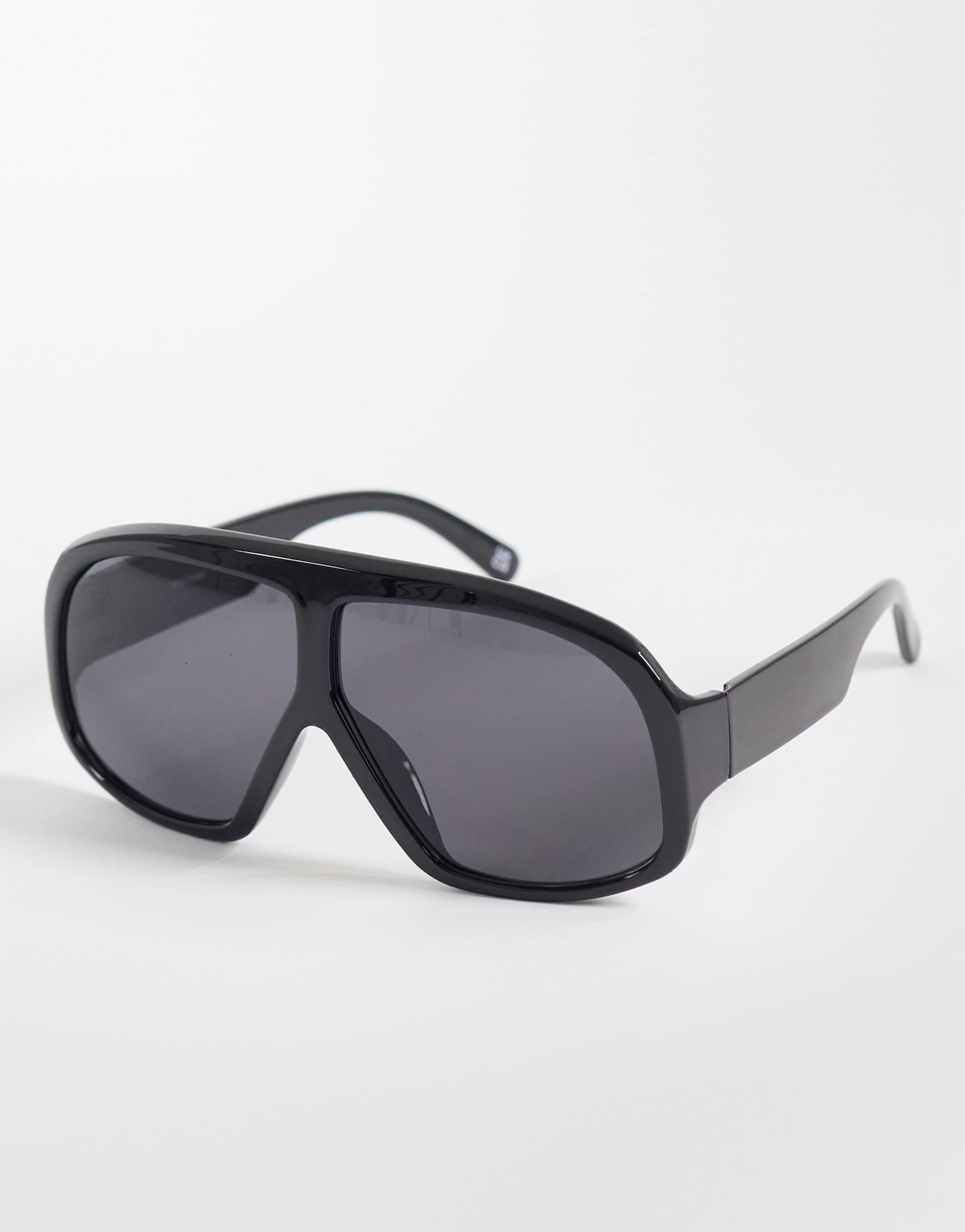 asos design super oversized aviator sunglasses in black with smoke lens
