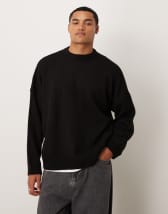 Topman oversized fit cropped T-shirt in black