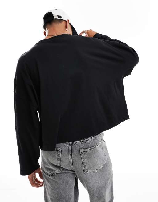 ASOS DESIGN super oversized cropped long sleeve t-shirt in black , 2 of 4