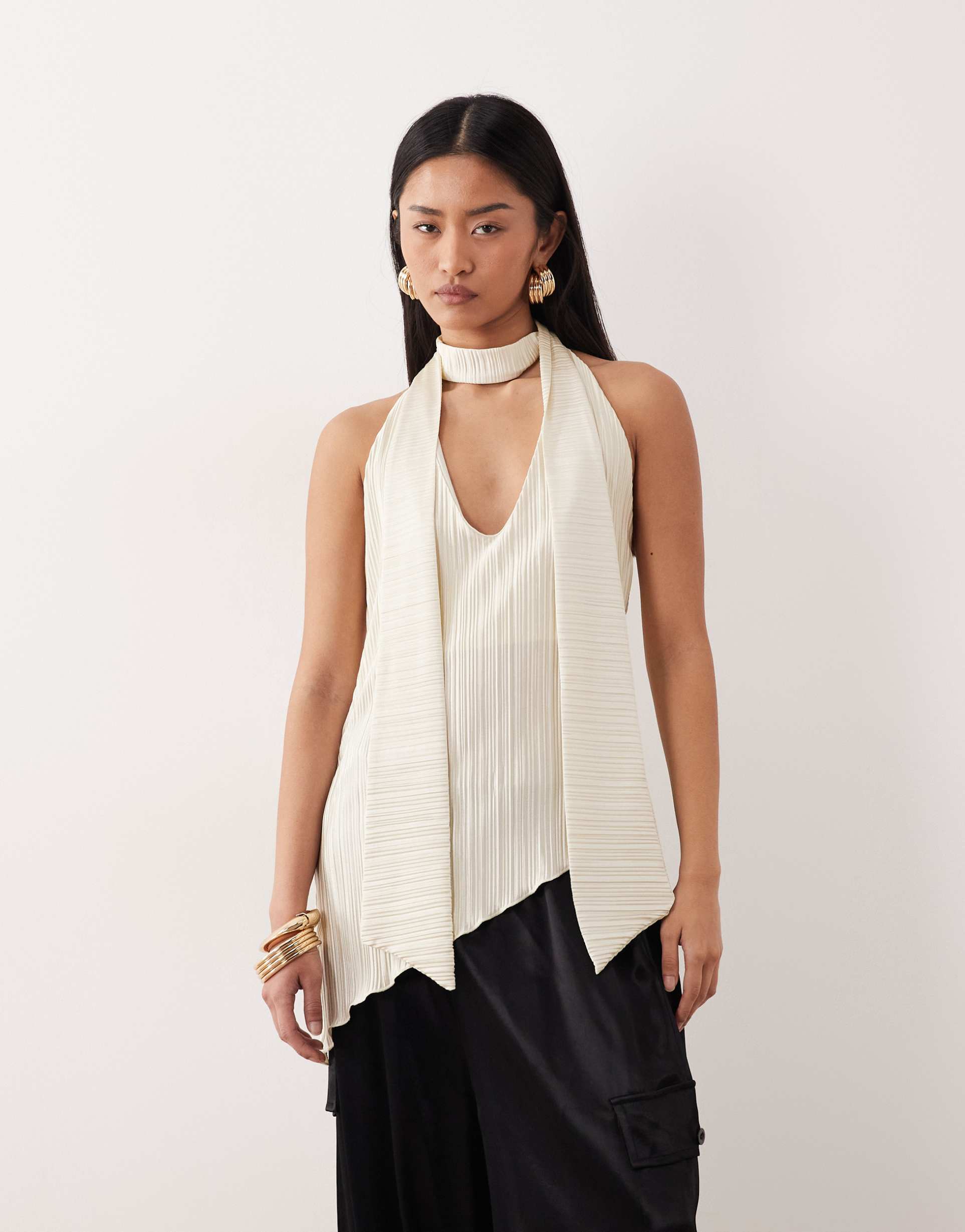 asos design super scoop scarf plisse asymmetric longline top in cream - part of a set