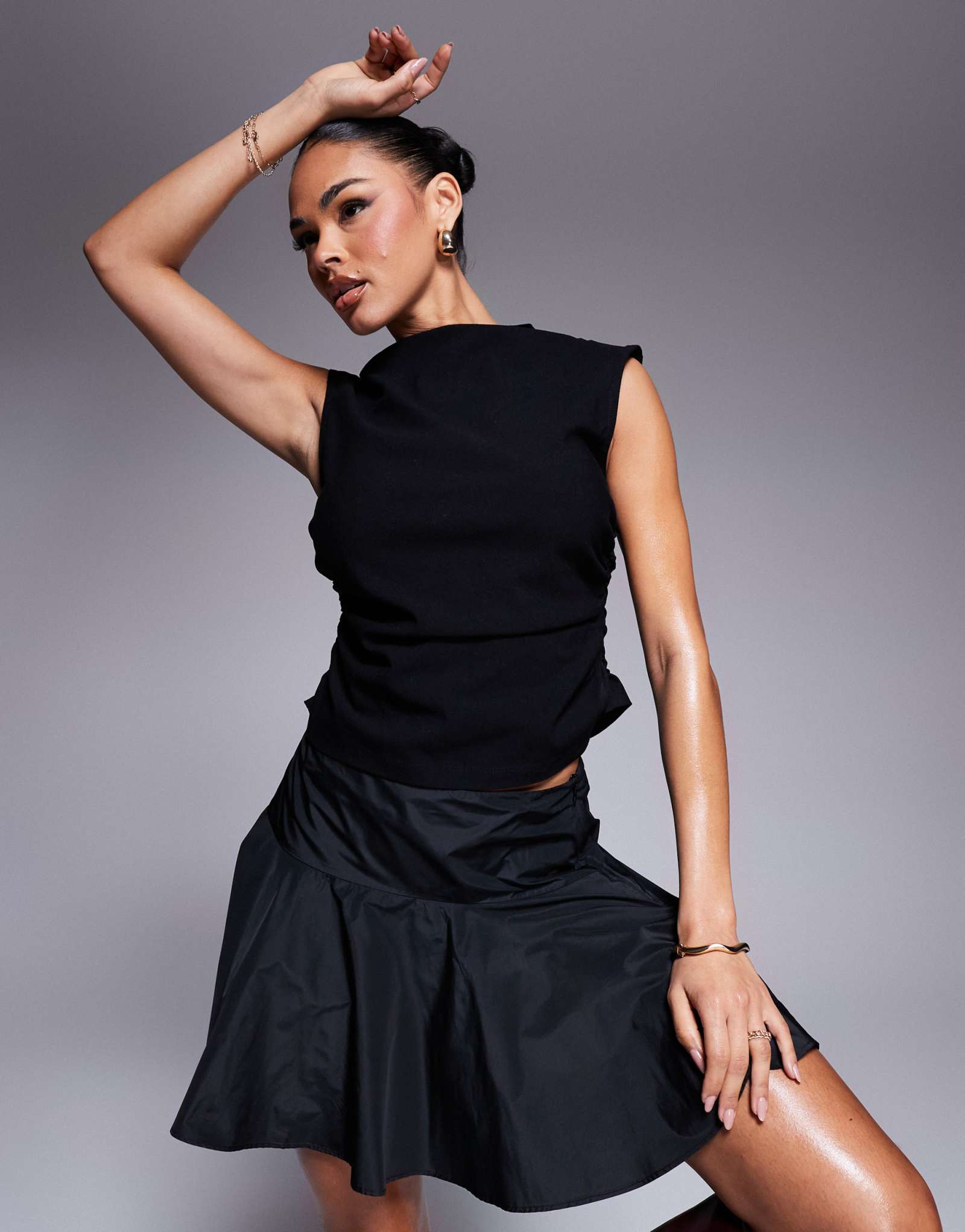 Топ ASOS DESIGN из серого вереска со сборкой из сверхмягкой ткани с высоким воротом