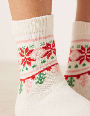 Asos Design Super Soft Fairisle Pattern Socks In White