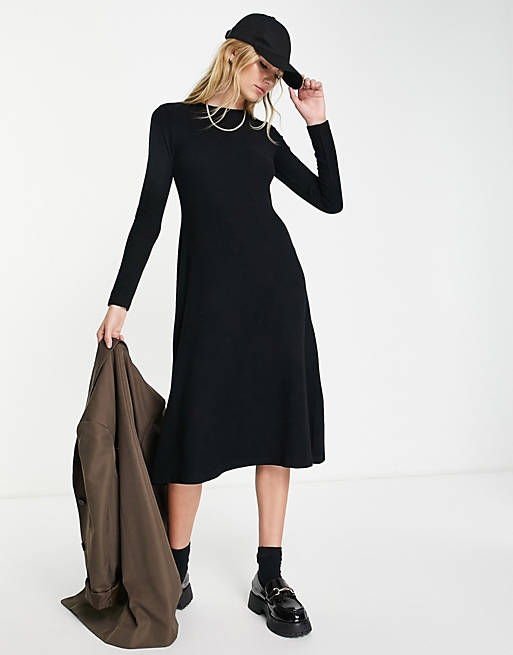  super soft long sleeve midi swing dress in black 