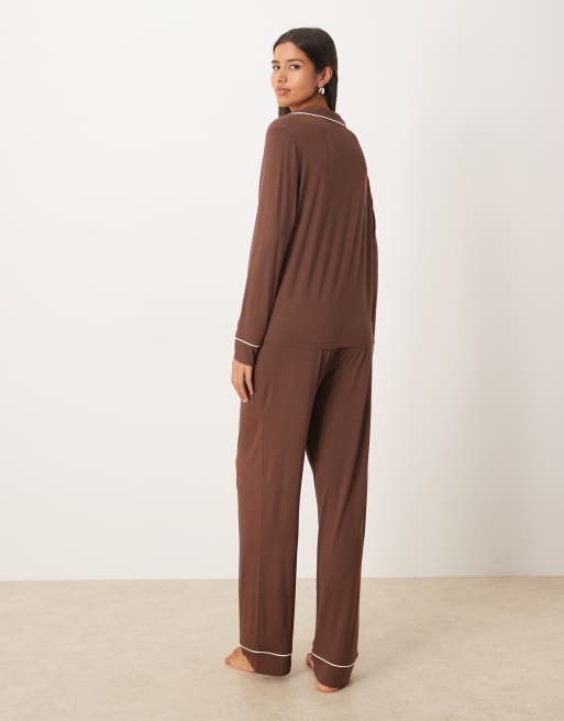 ASOS DESIGN super soft long sleeve shirt & pants pajama set in chocolate, 3 of 4