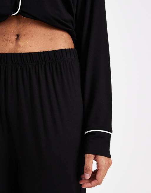 ASOS DESIGN super soft long sleeve shirt & pants pyjama set with contrast piping in black, 3 of 4