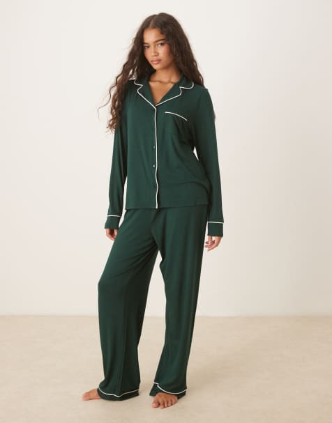 ASOS DESIGN super soft long sleeve shirt & trouser pyjama set in dark green - view 1