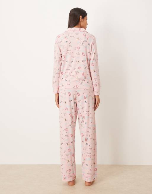 ASOS DESIGN super soft long sleeve shirt & trouser pyjama set with contrast piping in ski print, 4 of 4