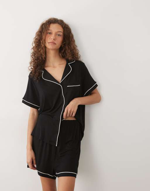 ASOS DESIGN super soft short sleeve shirt and shorts pyjama set in black, 3 of 4