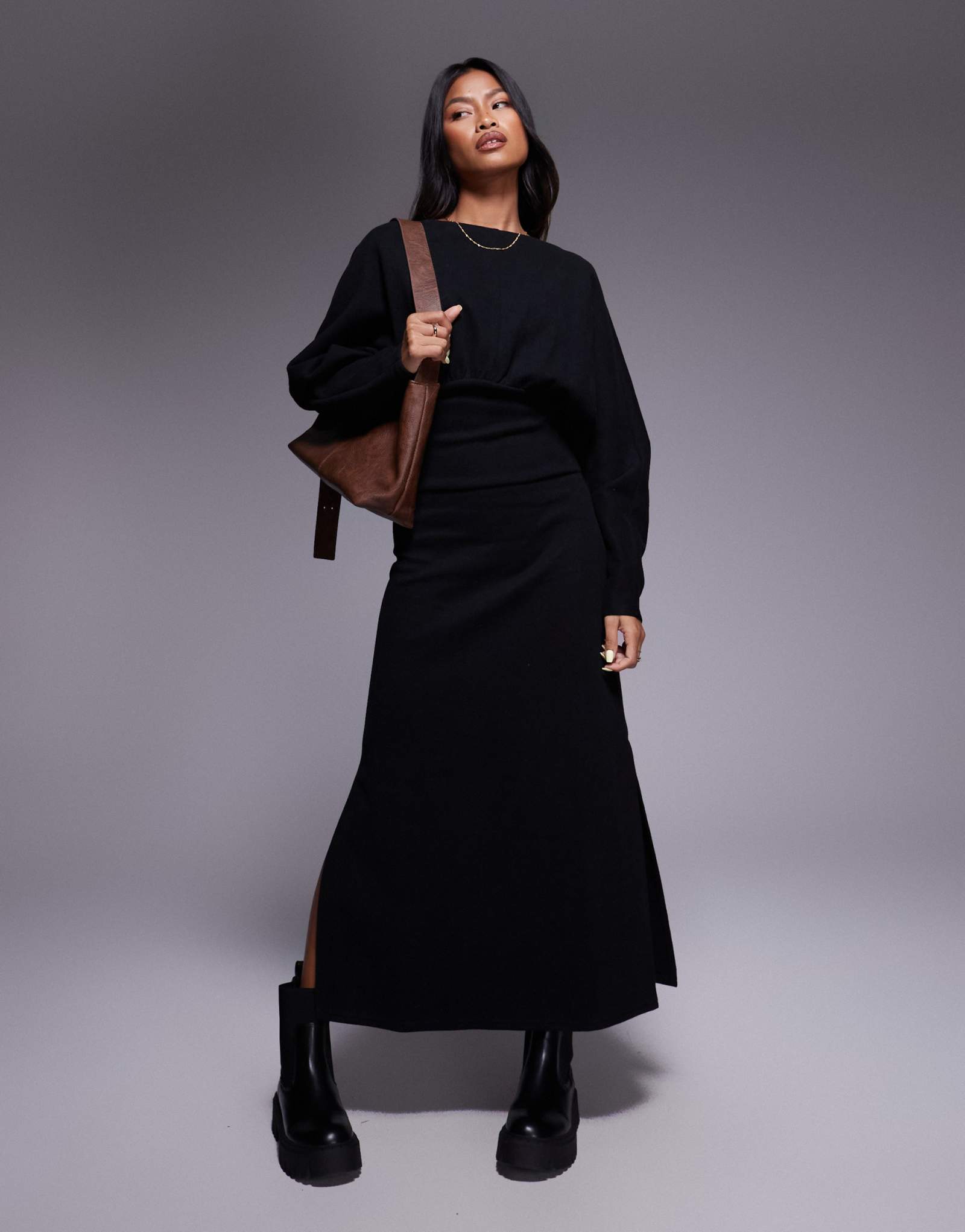 Черное миди-платье-блузон с разрезом и вырезом лодочкой от ASOS DESIGN super soft черного цвета