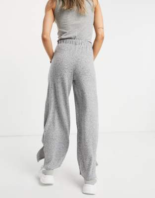 grey sweatpants straight leg