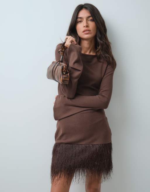 ASOS DESIGN superblød fluffy minikjole i chokolade, 3 af 5