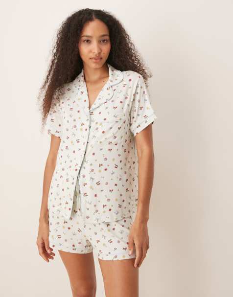 ASOS DESIGN - Superblødt sæt med kortærmet skjorte og shorts med småblomstret print - view 1