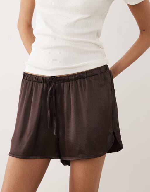 ASOS DESIGN – Superknappe Laufshorts aus Satin in Schokobraun, 3 von 5