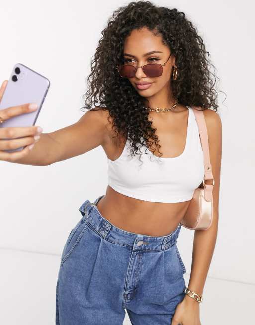 ASOS DESIGN – Superkurzes Bustier in Weiß