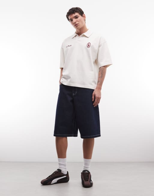 ASOS DESIGN – Superschweres, kastiges Oversize-Polohemd in Beige mit Brust-Print, 2 von 5