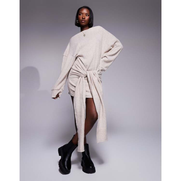 207826749-1-oat?$n_750w$&wid=