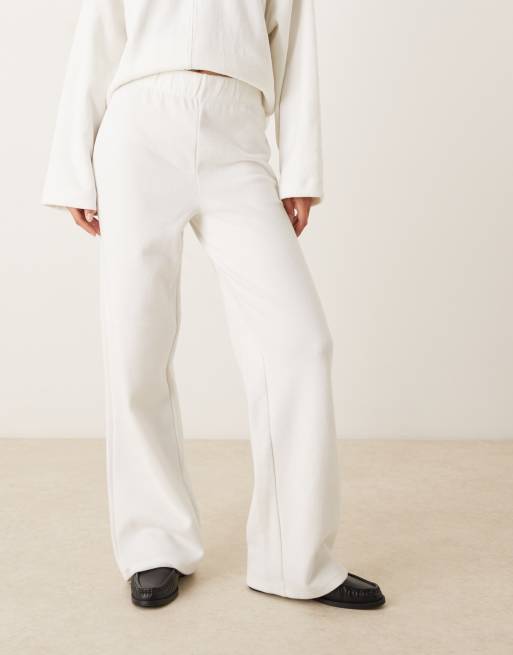 ASOS DESIGN Supersoft co-ord wide leg jogger in winter white, 2 of 5