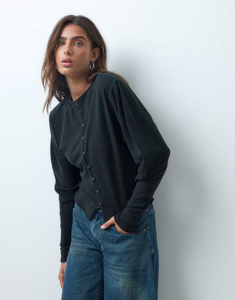 ASOS DESIGN supersoft gedrapeerde top met knoopsluiting en volumemouwen in zwart - view 1