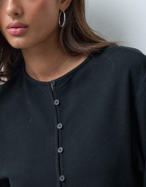 ASOS DESIGN supersoft gedrapeerde top met knoopsluiting en volumemouwen in zwart, 5 van 5