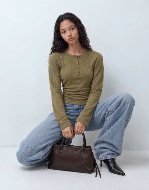 ASOS DESIGN Supersoft langärmliges Henley-Top mit Taillenbetonung in Oliv, 9 von 9