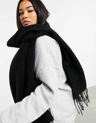 long black scarf